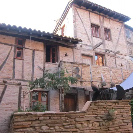 B&B La Lauze Et L'anguille 3*