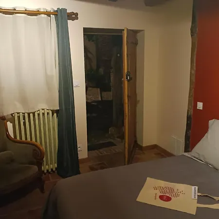 La Lauze Et L'anguille 3*