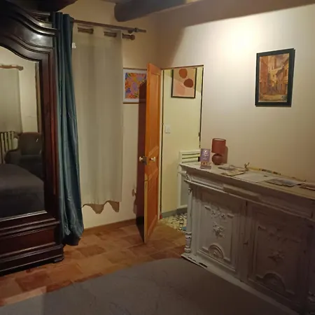 La Lauze Et L'anguille 3* 가이약