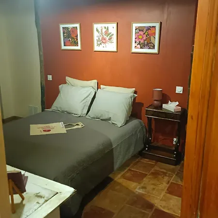 La Lauze Et L'anguille Bed & Breakfast *