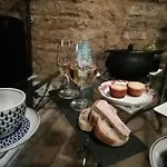 Bed & Breakfast La Lauze Et L'anguille 3*