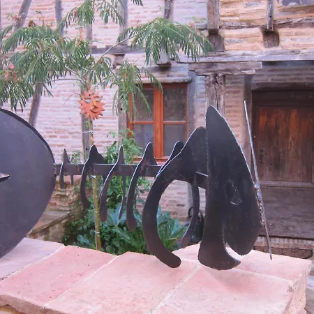 Oda ve Kahvaltı La Lauze Et L'anguille Gaillac