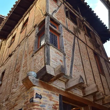 La Lauze Et L'anguille 3* Gaillac