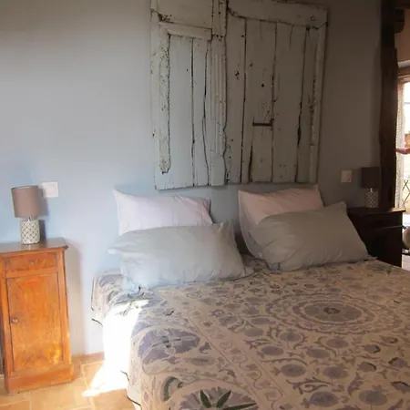 La Lauze Et L'anguille Bed and breakfast
