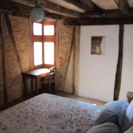 Oda ve Kahvaltı La Lauze Et L'anguille Gaillac