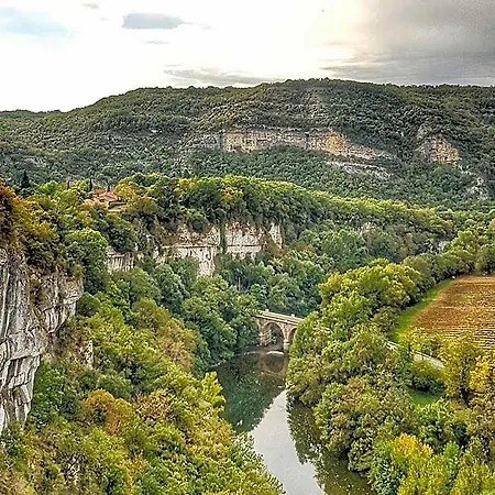 La Lauze Et L'anguille Alojamento de Acomodação e Pequeno-almoço