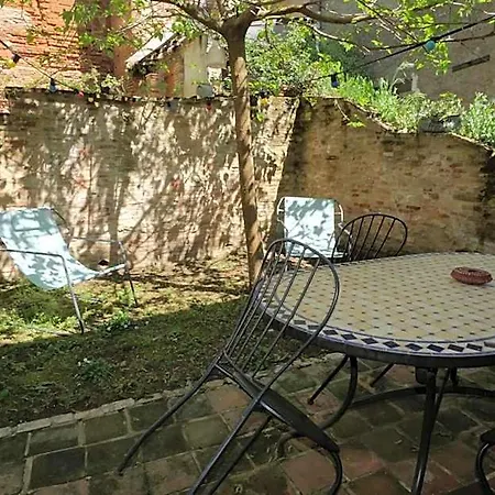 Alojamento de Acomodação e Pequeno-almoço La Lauze Et L'anguille Gaillac